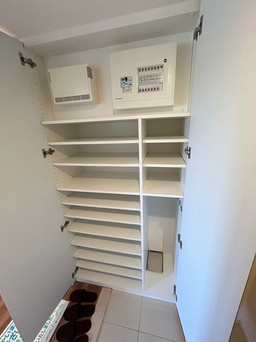 物件内観写真21　(靴箱)