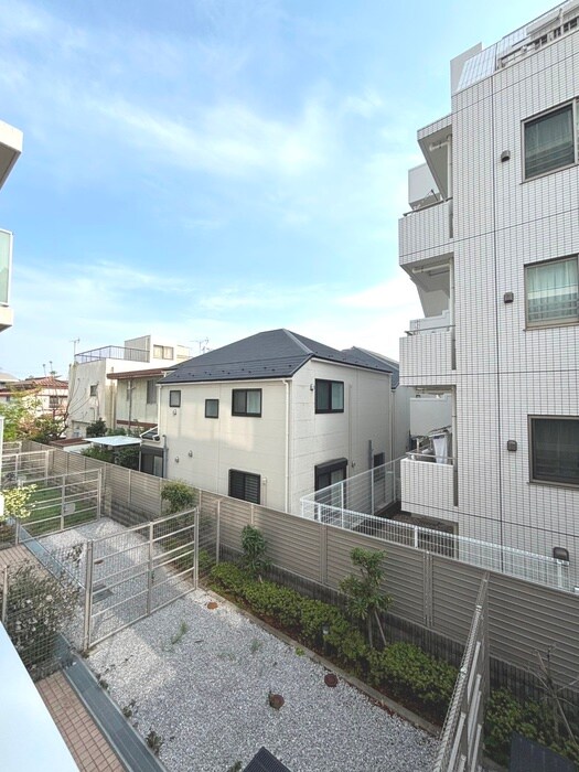 物件内観写真22　(室内からの展望)