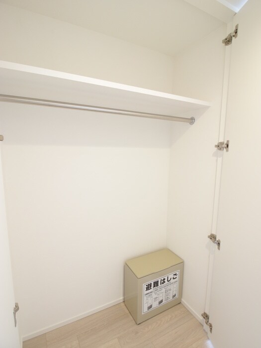 物件内観写真15　(収納)