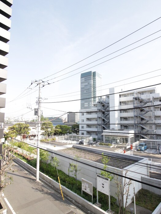 物件内観写真16　(室内からの展望)