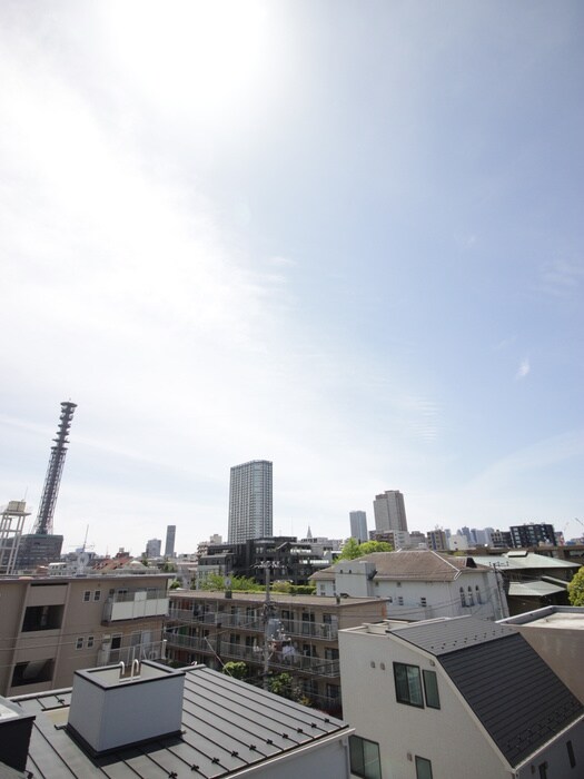 物件内観写真16　(室内からの展望)