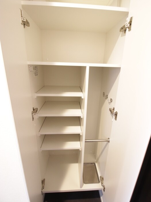 物件内観写真18　(靴箱)