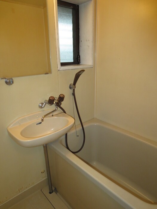 物件内観写真9　(洗面)