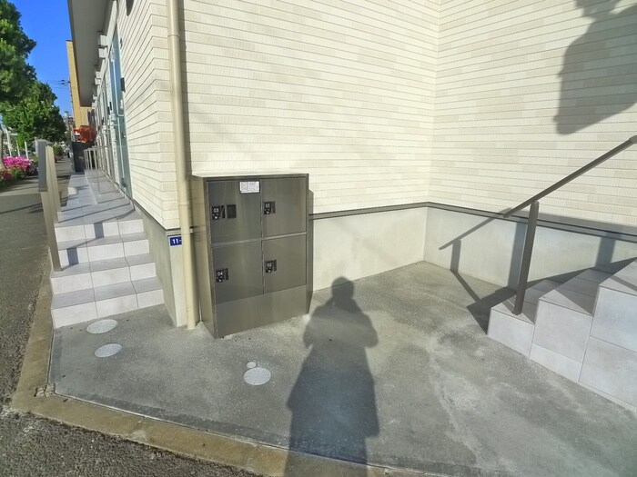 物件外観写真4　(建物設備)