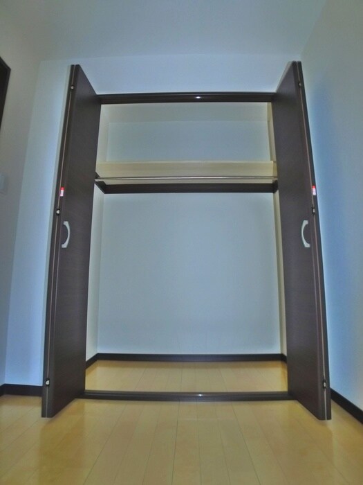 物件内観写真10　(収納)