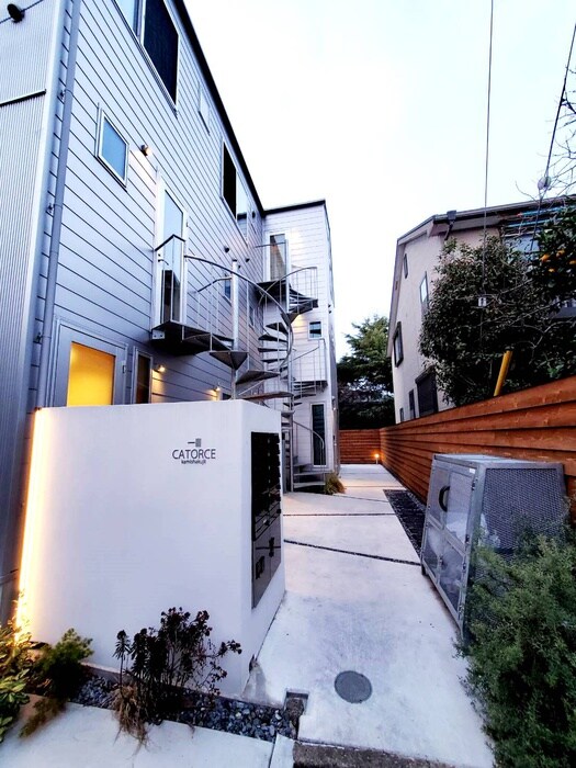 物件外観写真5　(駐輪場)