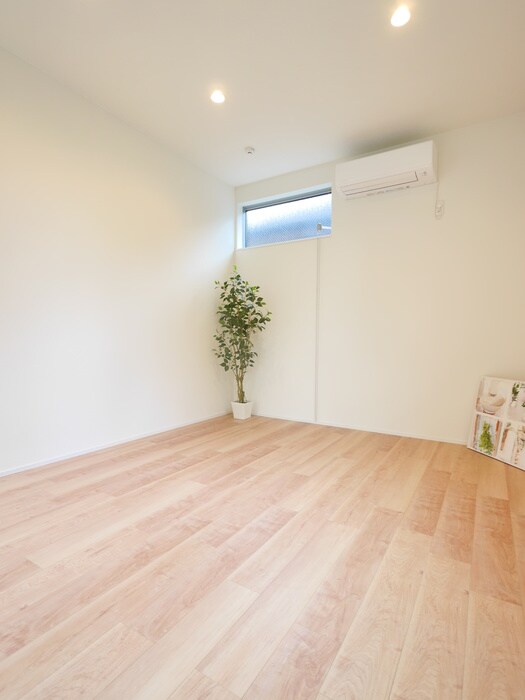 物件内観写真10　(居室)