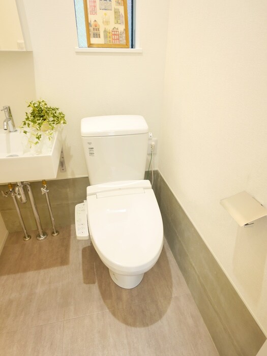 物件内観写真16　(トイレ)