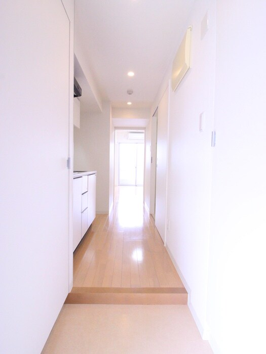 物件内観写真14　(廊下)