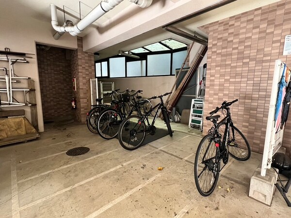 駐輪場