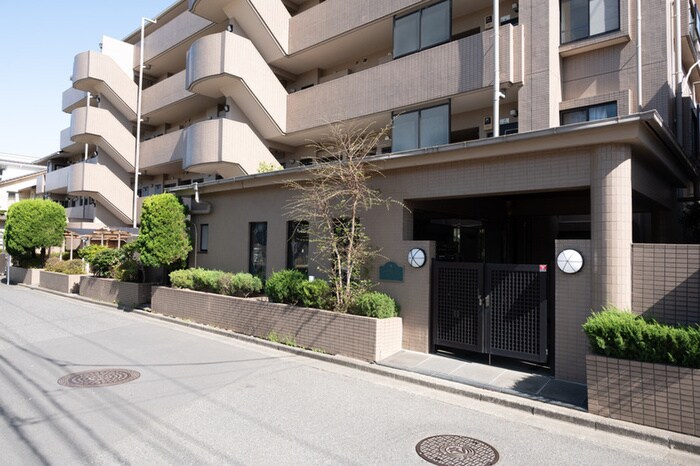 PLENDY東浦和のエントランス部分