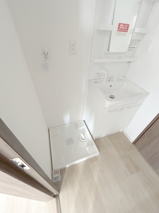 物件内観写真8　(洗濯機置場)