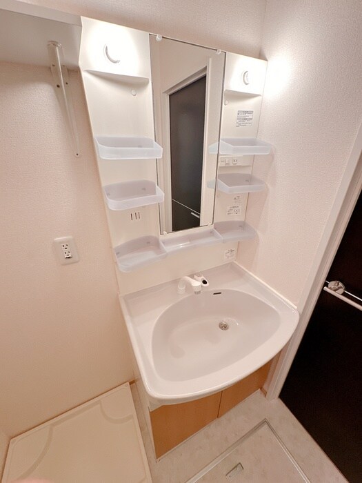 物件内観写真12　(洗面)