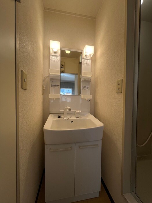 物件内観写真13　(洗面)