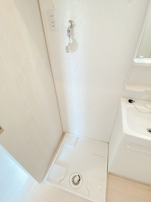 物件内観写真18　(洗濯機置場)