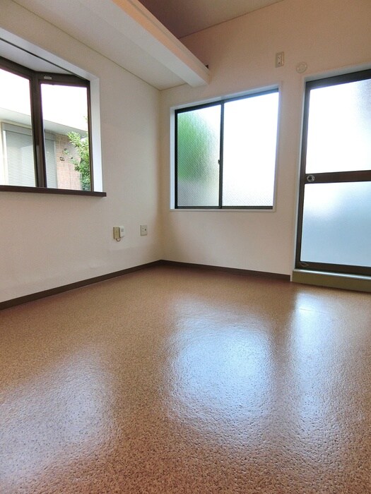 物件内観写真6　(居室)