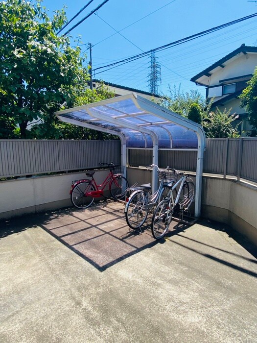 物件外観写真6　(駐輪場)