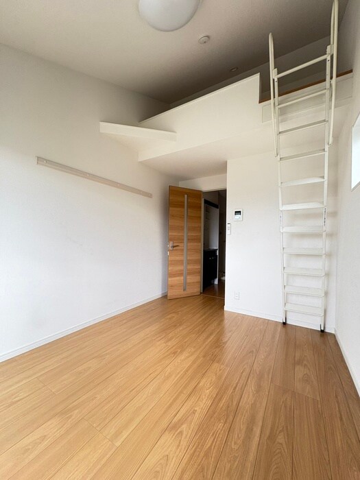 物件内観写真9　(居室)