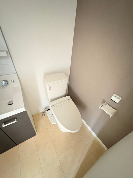 物件内観写真12　(トイレ)