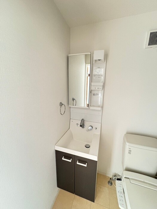 物件内観写真13　(洗面)