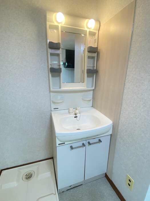 物件内観写真13　(洗面)