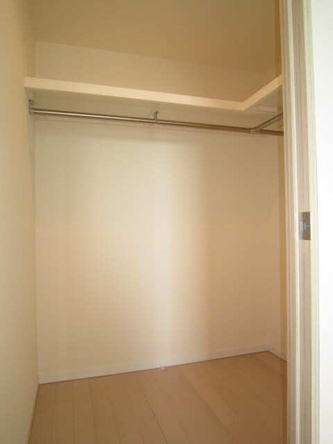物件内観写真10　(収納)