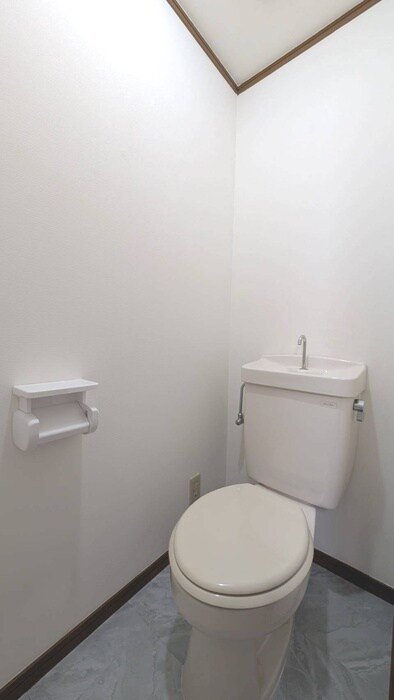 物件内観写真15　(トイレ)