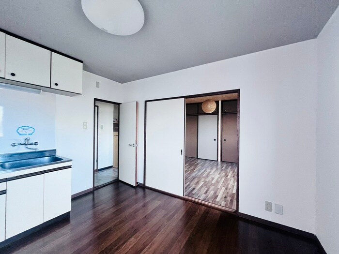 物件内観写真9　(居室)