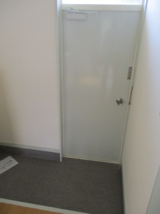 物件内観写真14　(玄関)