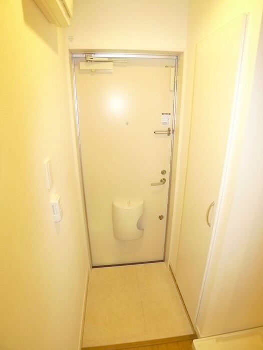 物件内観写真20　(玄関)