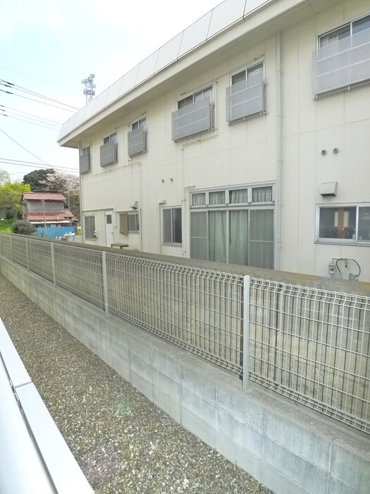 物件内観写真22　(室内からの展望)