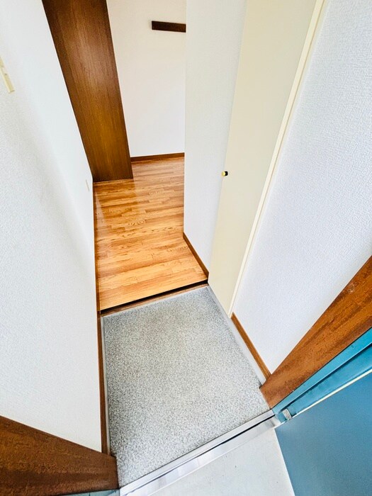 物件内観写真17　(玄関)