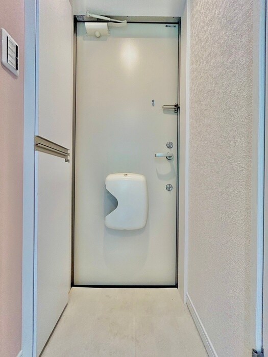 物件内観写真15　(玄関)