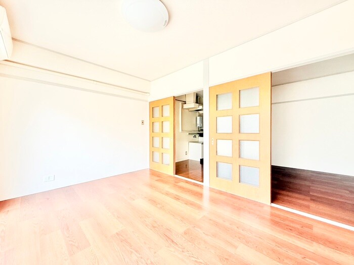 物件内観写真10　(居室)