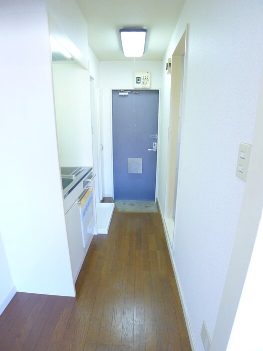 物件内観写真17　(廊下)