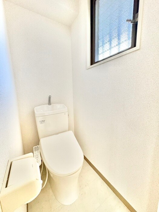 物件内観写真10　(トイレ)