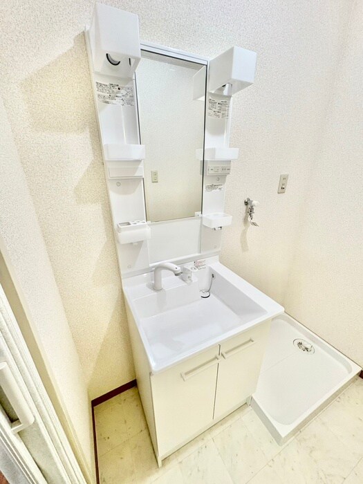 物件内観写真11　(洗面)