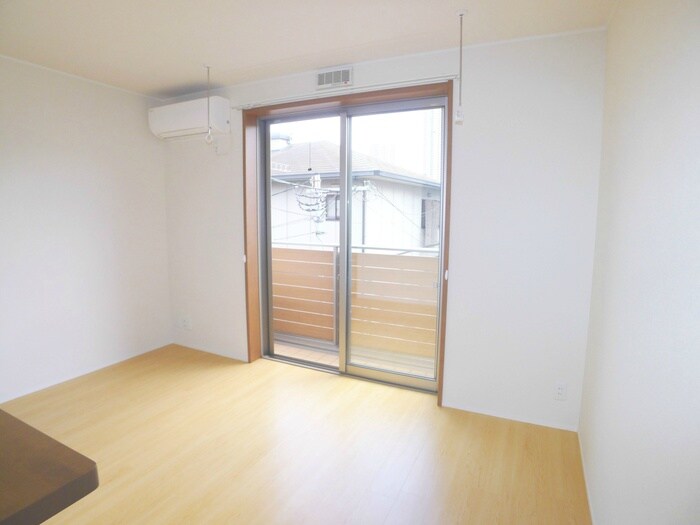 物件内観写真13　(居室)