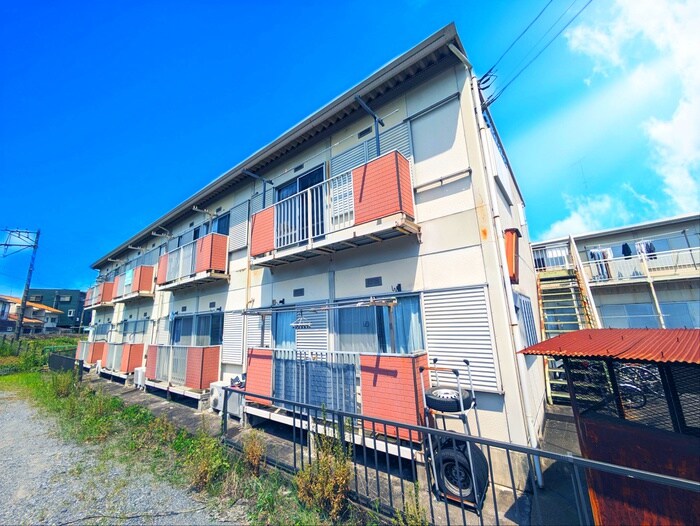 物件外観写真5　(エントランス部分)