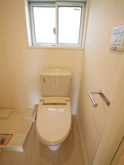 物件内観写真9　(トイレ)