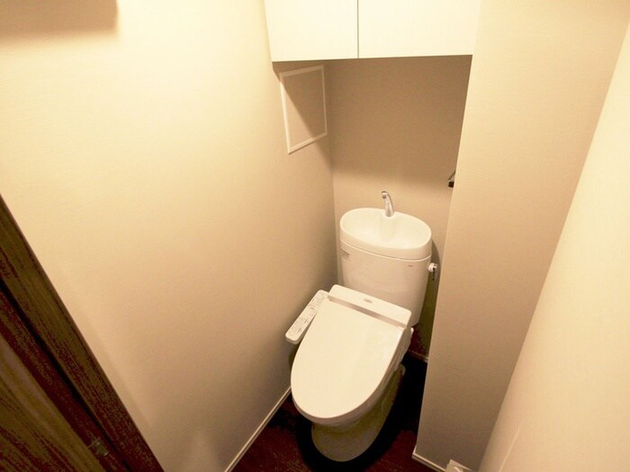 物件内観写真13　(トイレ)