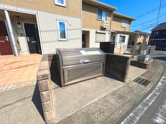 物件外観写真6　(建物設備)