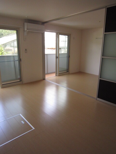 物件内観写真14　(居室)