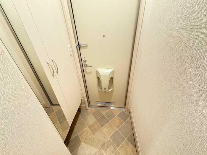 物件内観写真15　(玄関)