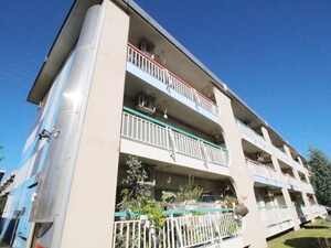 アイフィ－ルド大泉外観写真