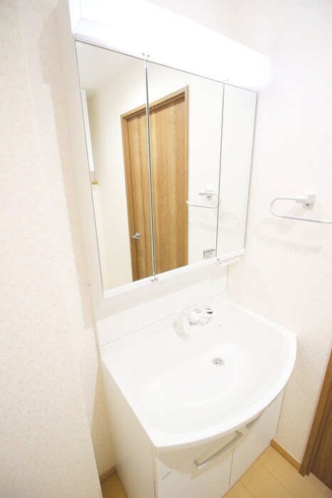 物件内観写真13　(洗面)