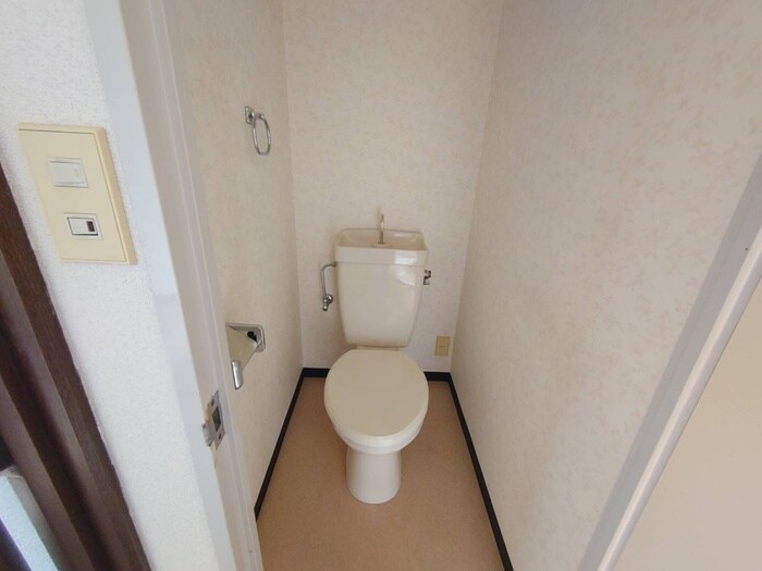 物件内観写真16　(トイレ)