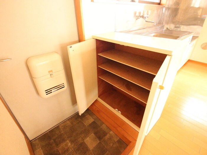 物件内観写真18　(靴箱)