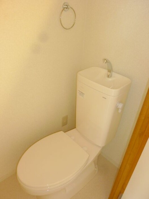 物件内観写真15　(トイレ)
