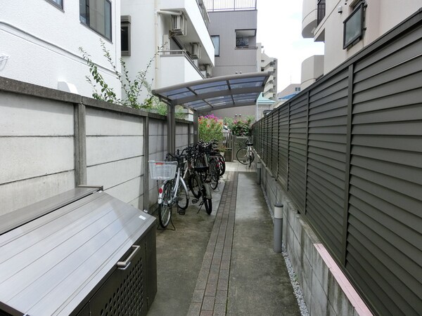 駐輪場